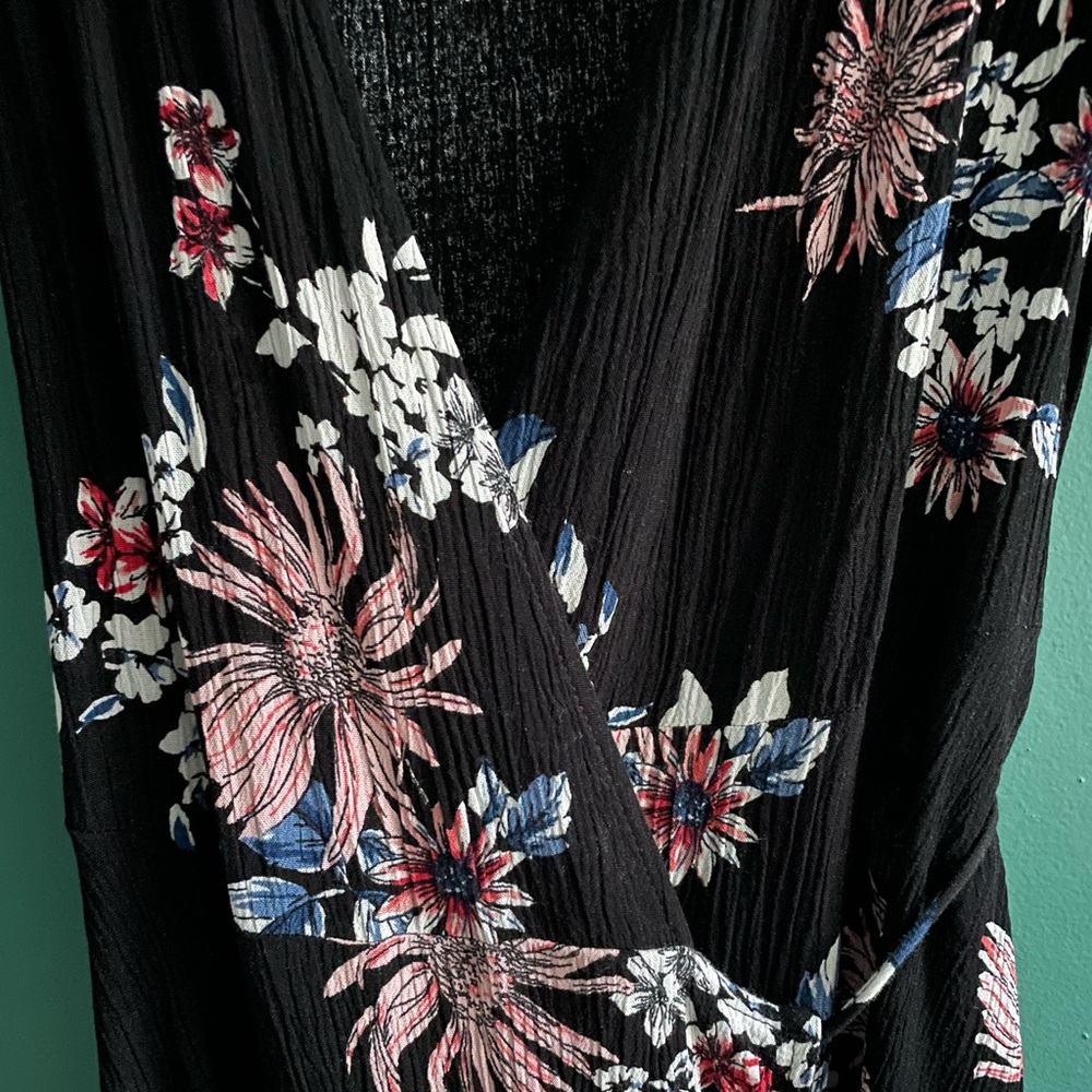 Lulus Midnight Flower Black Floral Print Wrap Dress, Size XS
